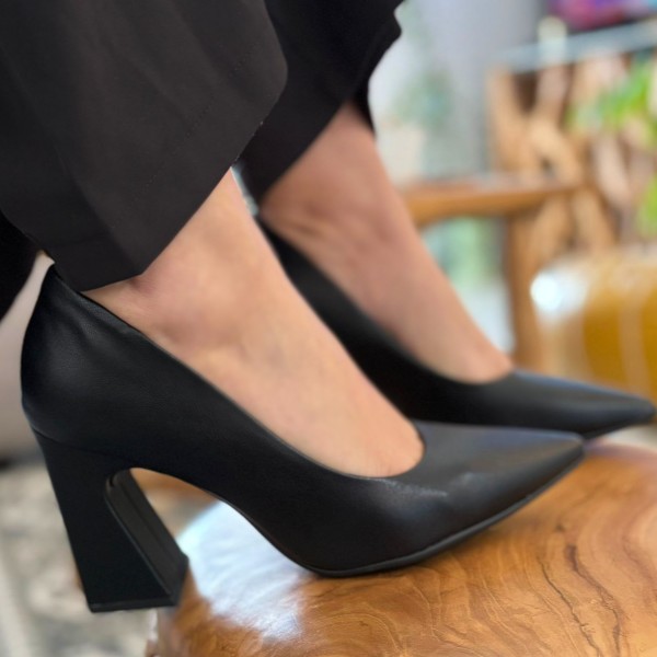 דגם איילת שחור 2