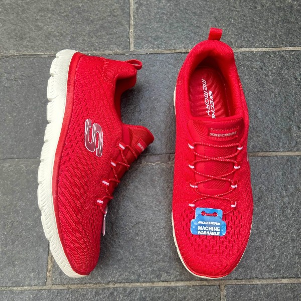 סקצ'רס אדום 2