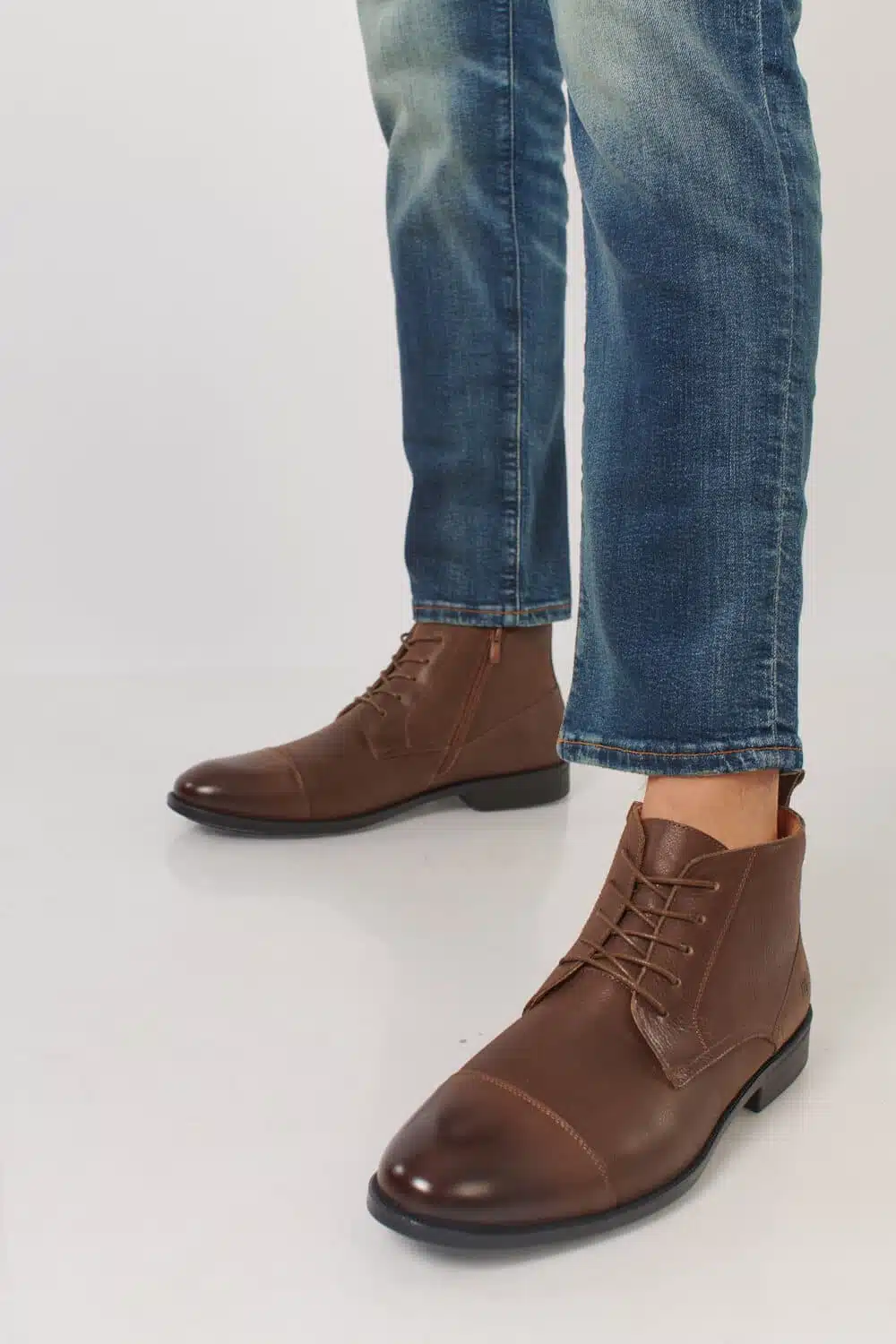 דגם עידו חום