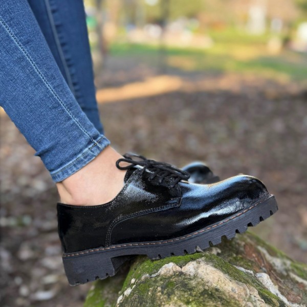 דגם שיר שחור מבריק