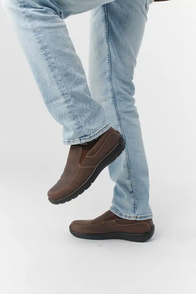 דגם בני חום