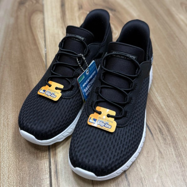 סליפ אין שחור ללא שרוכים לנשים