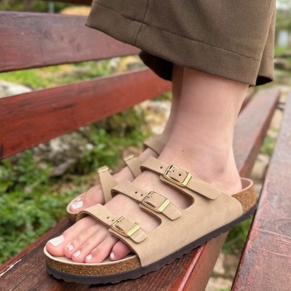 בירקנשטוק שלוש רצועות 2