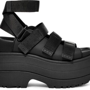 קולקציית הקיץ של UGG אצלנו באתר 😱😱😱 
וזה הולך להיות הקיץ הכי לוהט שיש 🔥

#נעלינשים #הולכיםאחרת #shoes #ugg