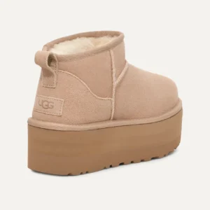 UGG Classic Ultra Mini Platform - אולטרה מיני פלטפורם - סנד