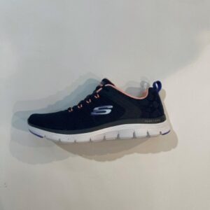 נעלי Skechers לנשים – שחור ורוד