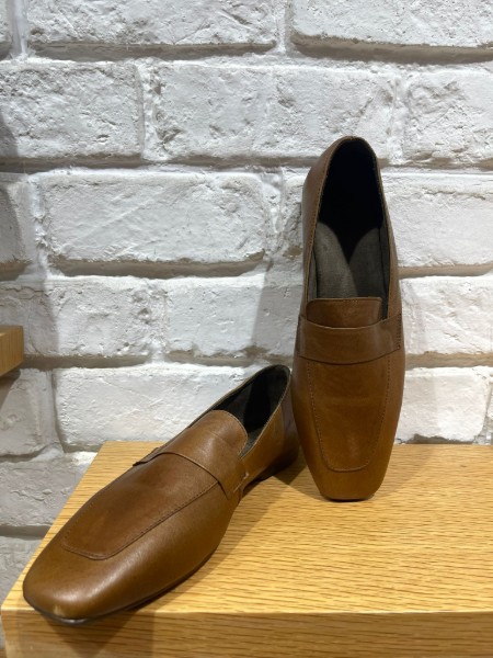 74c52327 0063 4299 B93b 0a563989a1e4