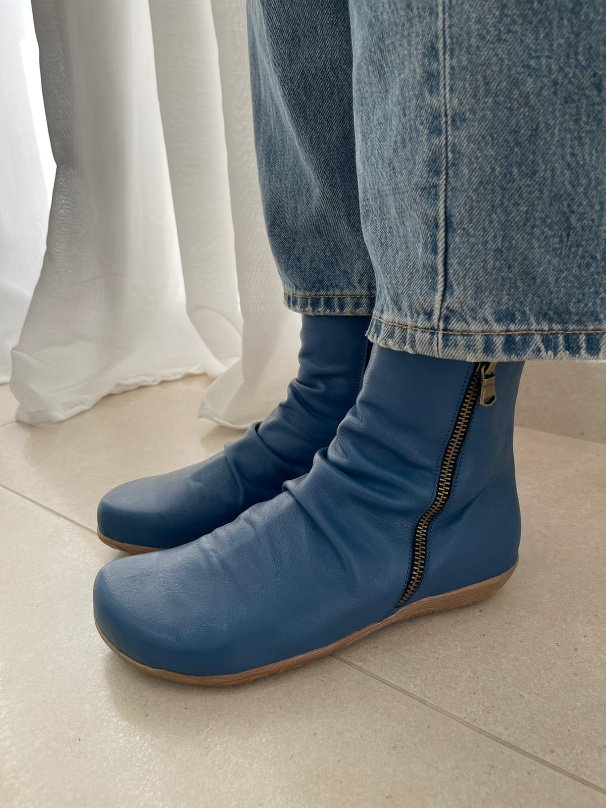 98567443 0343 4e81 Acb2 305f689820ba