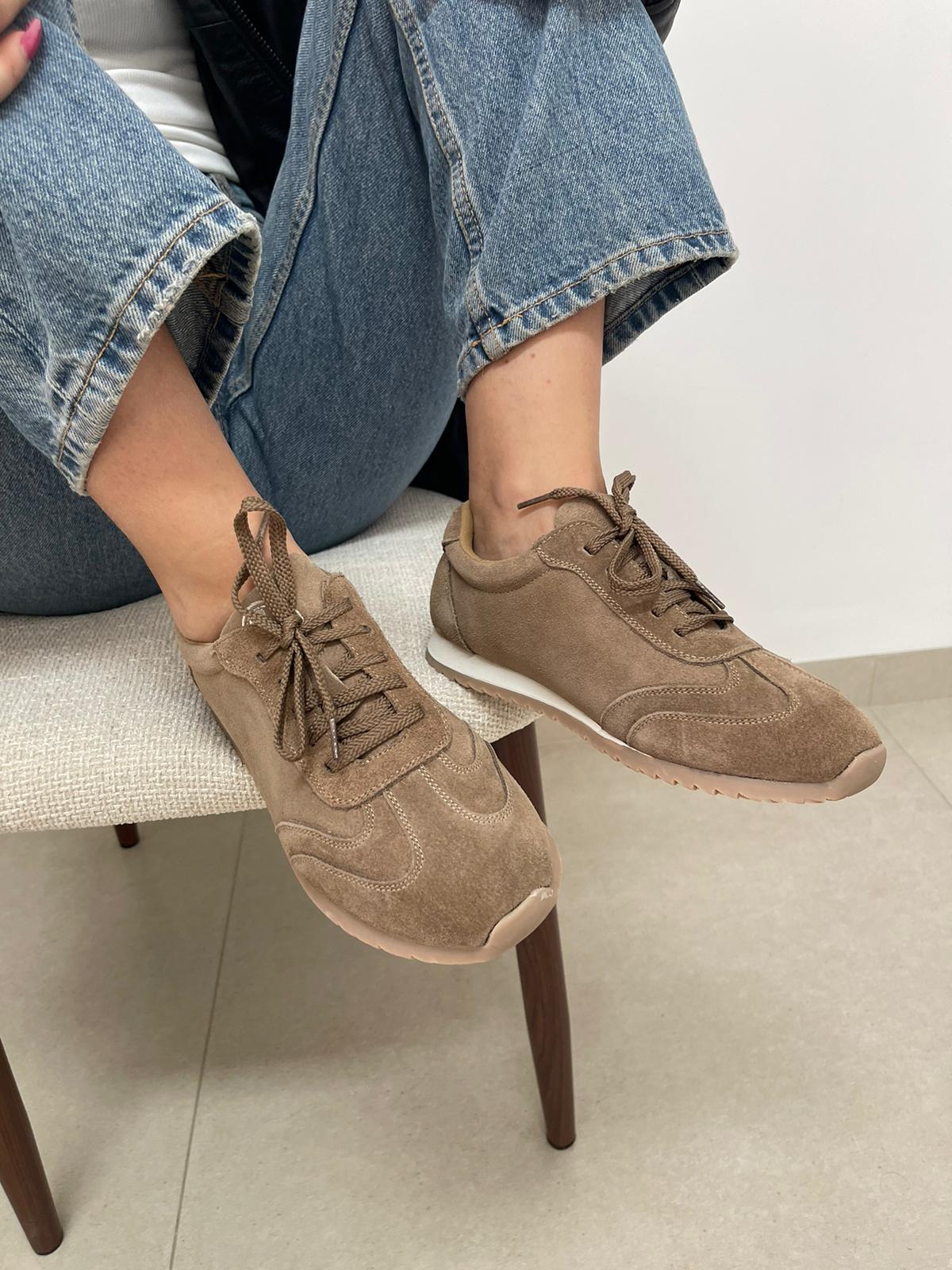 9be6df59 3124 4037 B434 74b913208c24