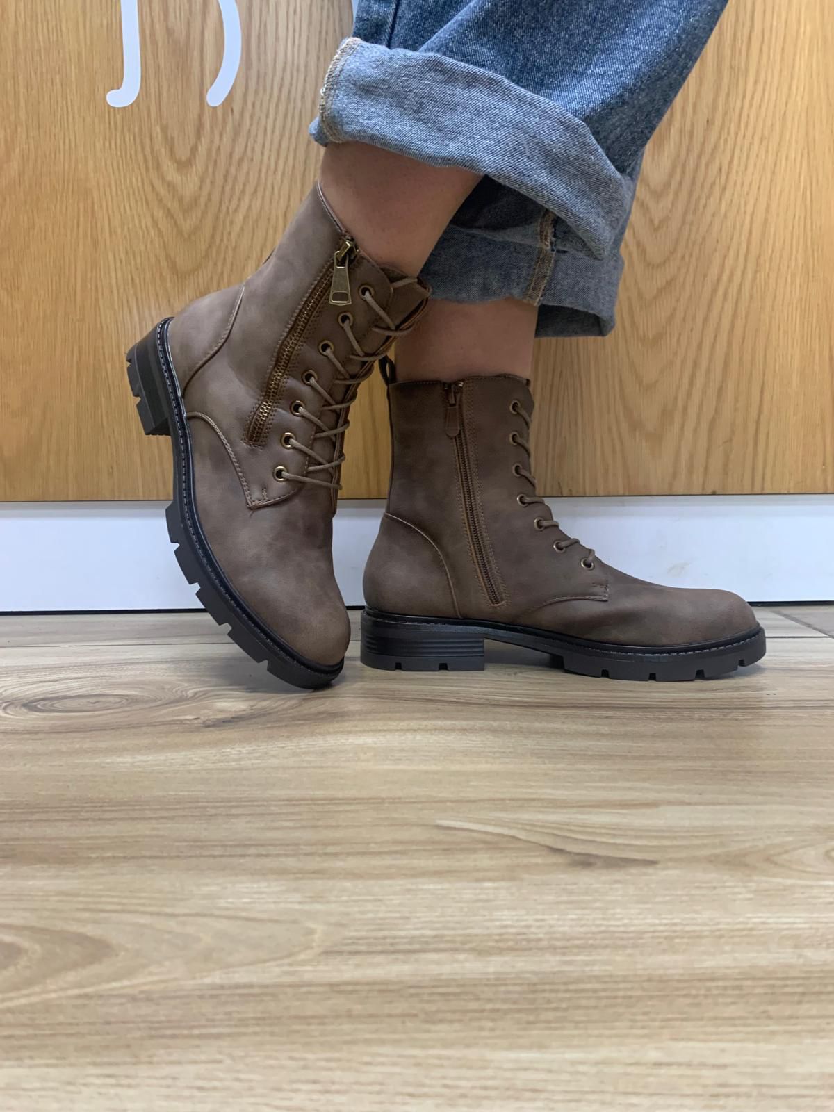 A56404f7 Fdc1 4df6 9074 91e7fc2b8276