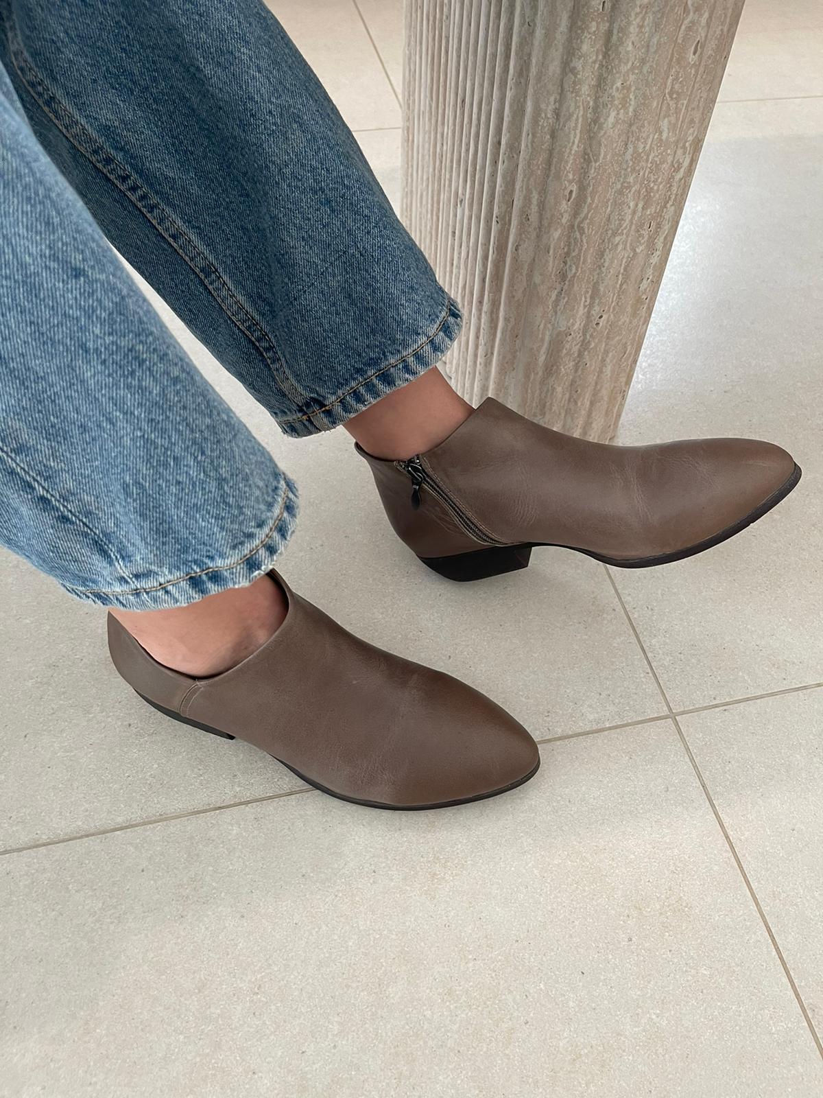 Aa4a8456 F6ac 4aa9 A7c0 3dffb74b430a