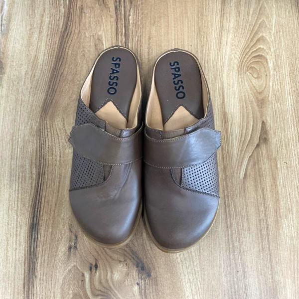 דגם לילי חום 3