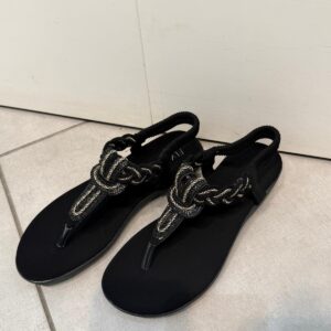 דגם ריל - סנדלי אצבע נצנצים / FLY-FOOT